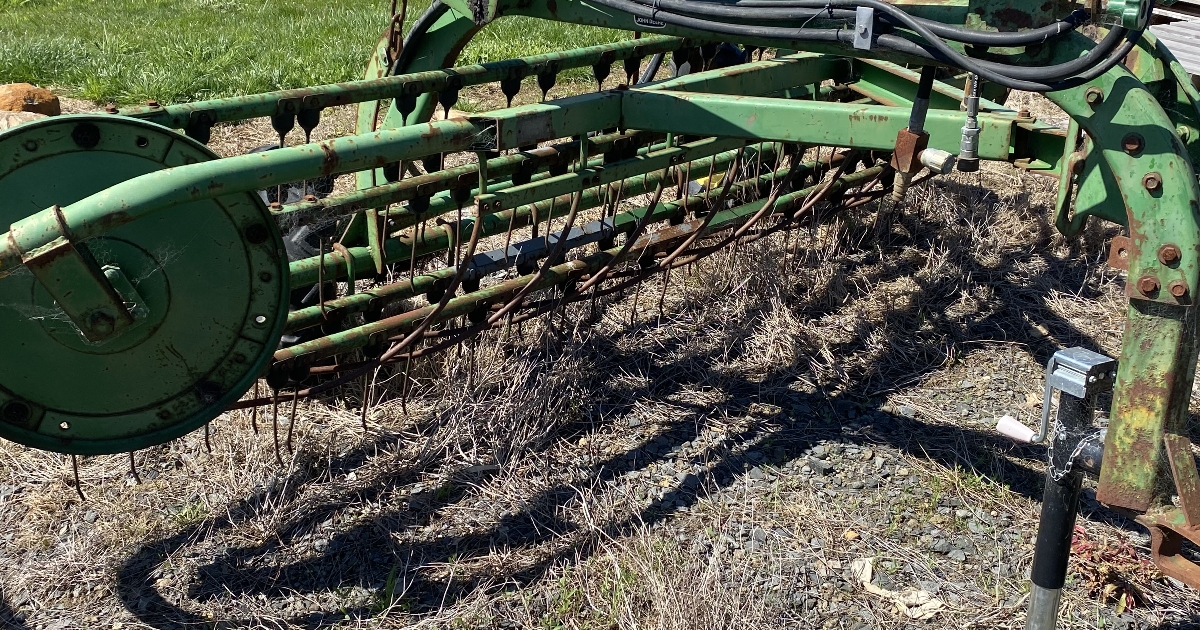Buy John Deere roll bar Hay Rake 91241 in Elaine VIC | LocalAg